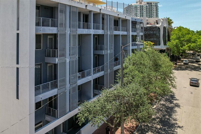 Building Photo - 3339 Virginia St