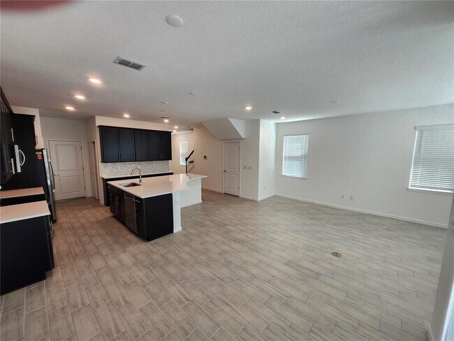 Building Photo - 11292 Beach Walk Wy NE
