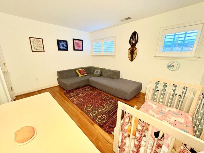 Building Photo - 2125 S St NW