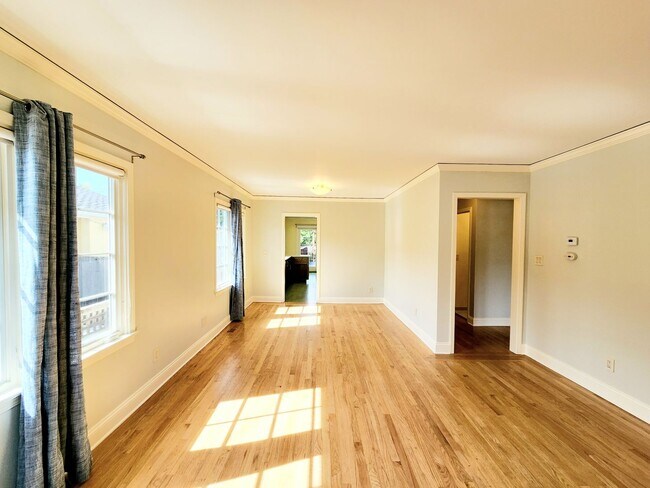Building Photo - Lovely 2 bedroom house in San Mateo