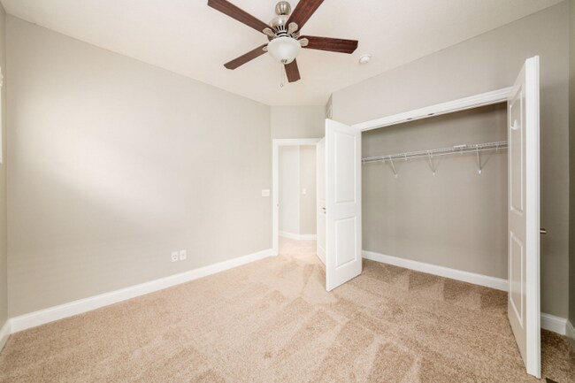 Building Photo - 4184 Hobbs Landing Dr W