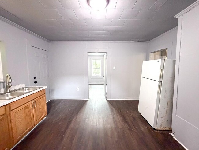 Building Photo - 38 Flock Ave