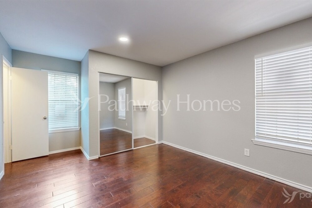 Building Photo - 3914 Winston Dr