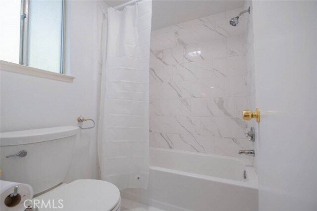 Building Photo - 28043 Woodstock Ave