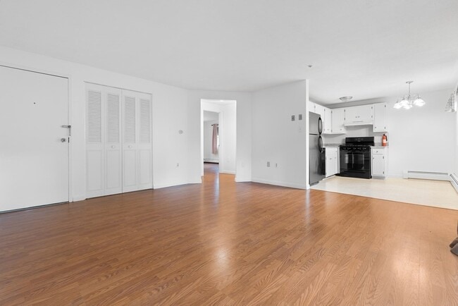 Primary Photo - 50 Farrwood Ave