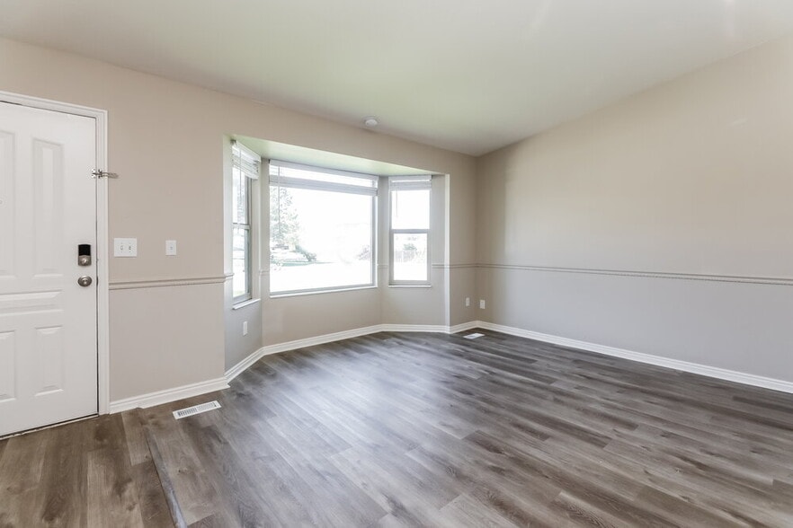 Building Photo - 8781 S 3680 W