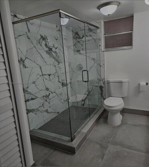 Building Photo - 404 NW 68th Ave
