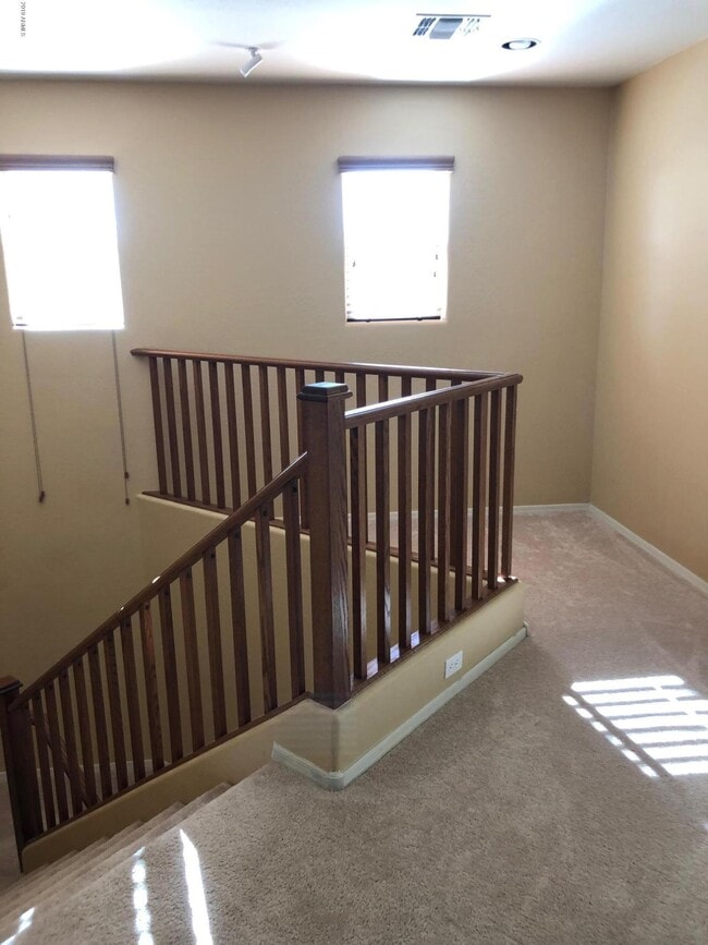 Building Photo - 25879 N Sandstone Way