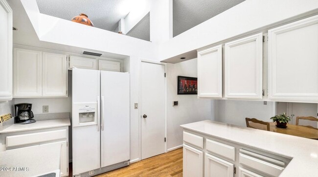 Building Photo - 8188 E Del Cuarzo Dr