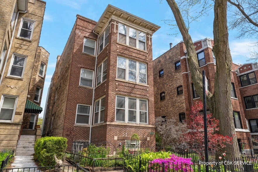 Building Photo - 1432 W Jonquil Terrace