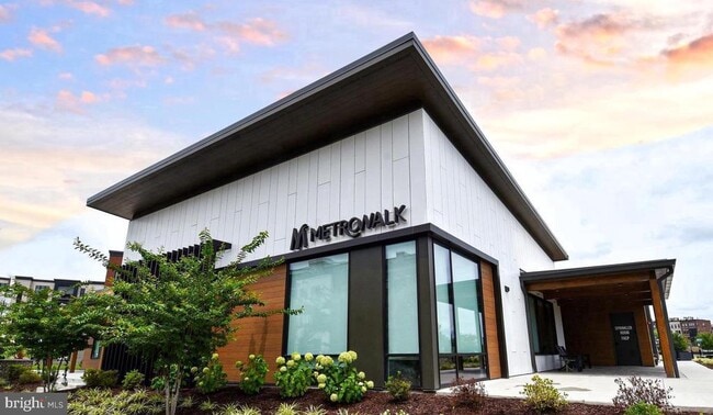 Building Photo - 43424 Stonewood Crossing Ter