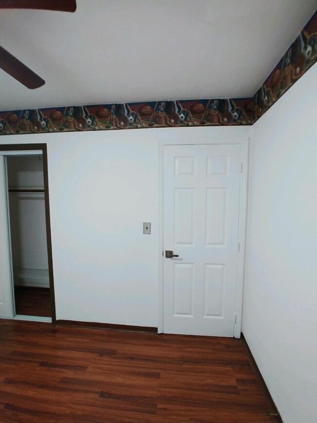 Building Photo - 2606 Alcazar Dr