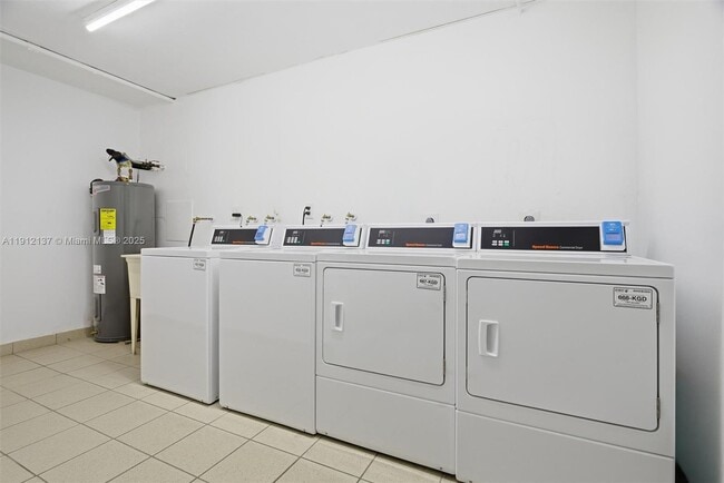 Building Photo - 401 Ocean Dr