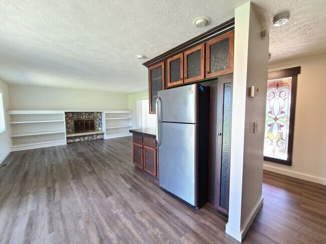 Building Photo - $2,400.00 - 4 Bed / 2 Bath Home in Upper South Hill with Large Backyard