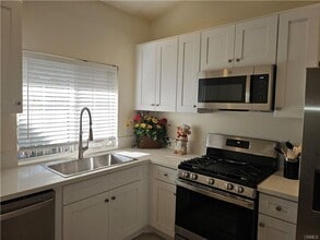 Building Photo - 291 Chaumont Cir