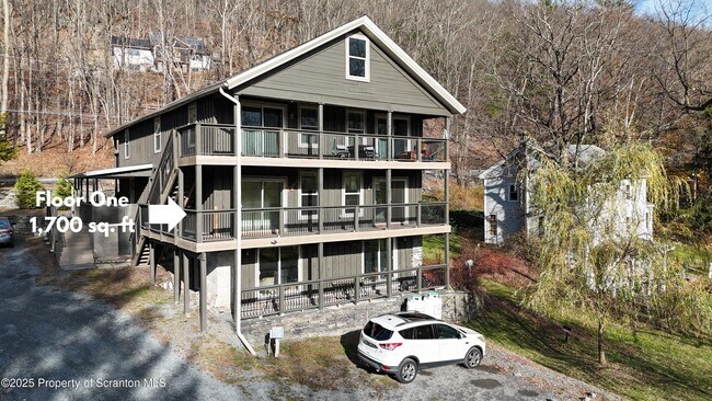 Primary Photo - 628 Hudson St