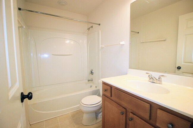 Building Photo - 365 Bradbury Ln