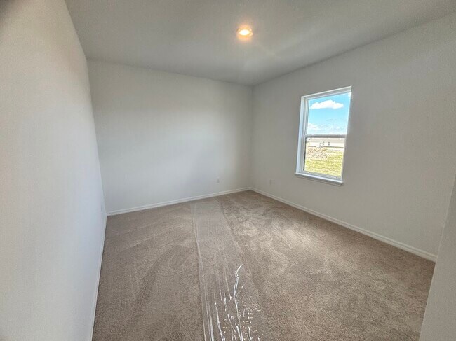 Building Photo - 9323 Lorenzo Wy