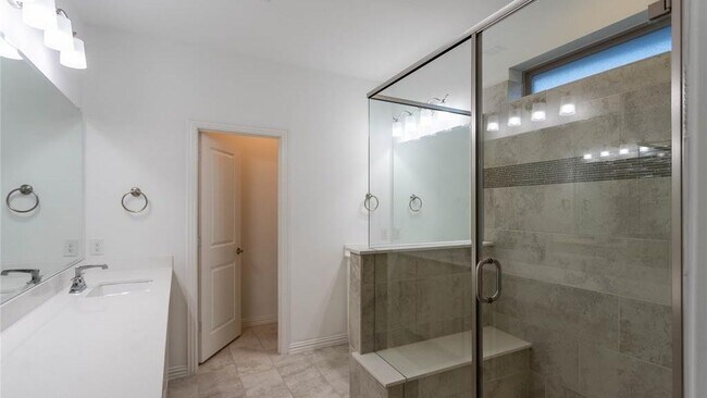 Building Photo - 7209 Huckleberry Dr