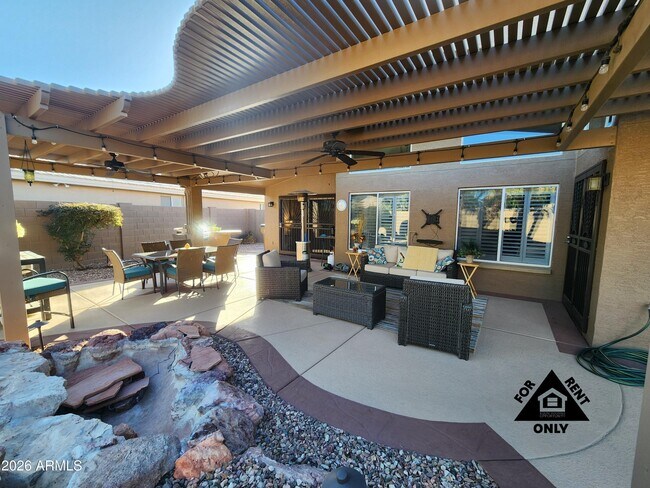 Building Photo - 15548 W Catalina Dr