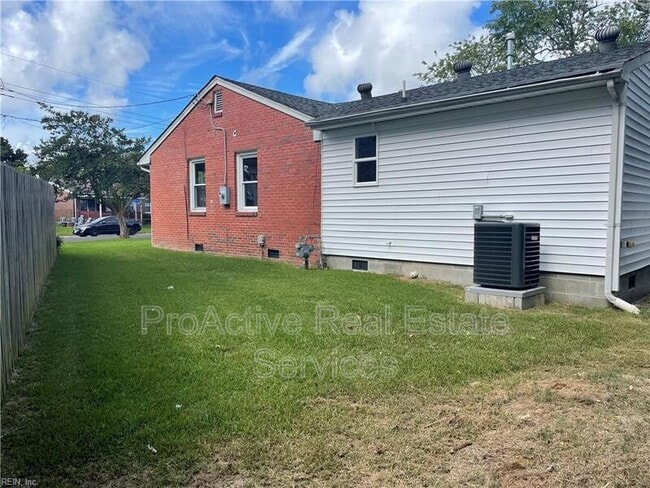Building Photo - 7120 Clarion Ln