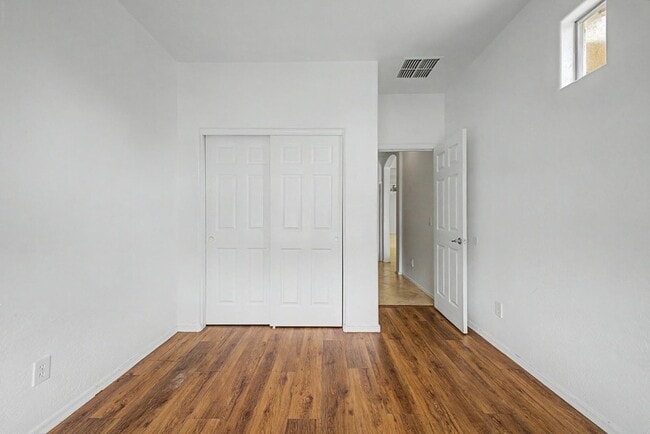 Building Photo - 15235 W Windward Ave