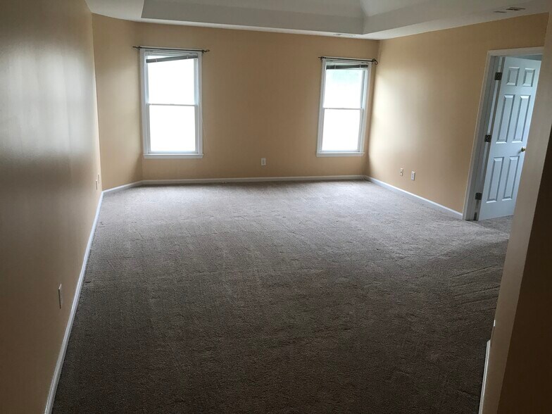 Building Photo - 11075 Regal Forest Dr.