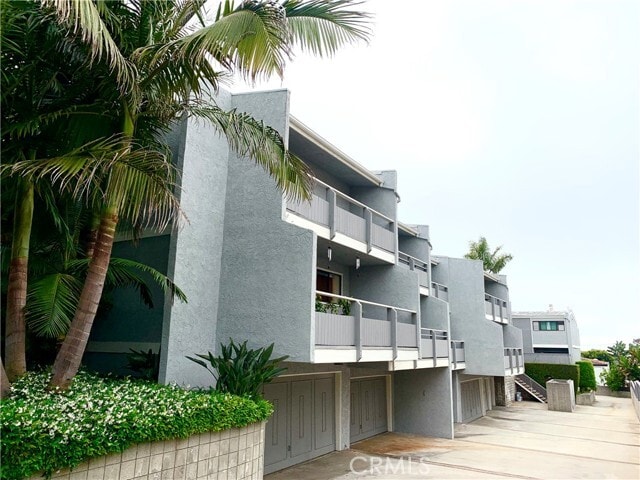 Building Photo - 115 S Guadalupe Ave