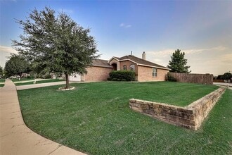 Building Photo - 8100 Tierra Del Sol Rd