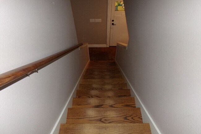 Building Photo - 231 Holliman Rd