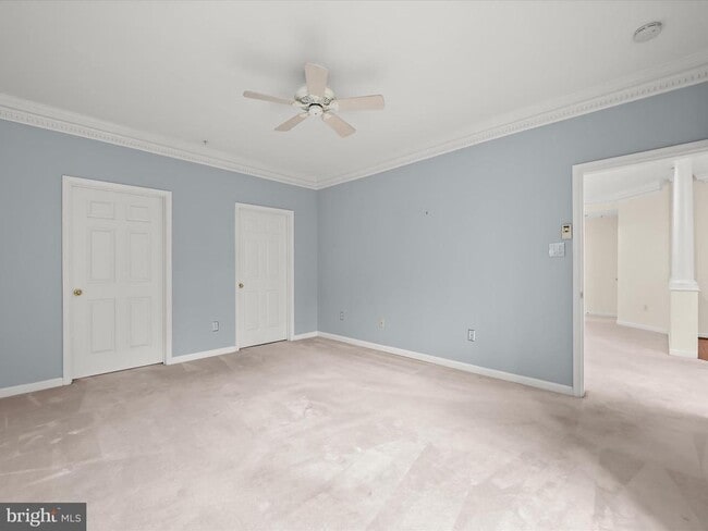 Building Photo - 10713 Symphony Way