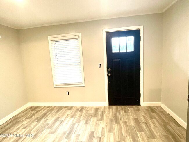 Building Photo - 2648 US-9