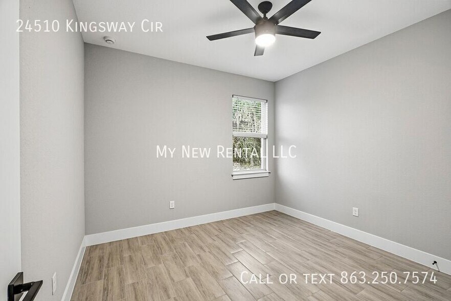 Building Photo - 24510 SW Kingsway Cir