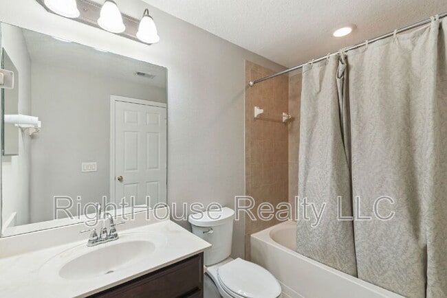 Building Photo - 1283 Travertine Terrace