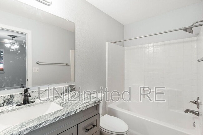 Building Photo - 1385 W University Ave