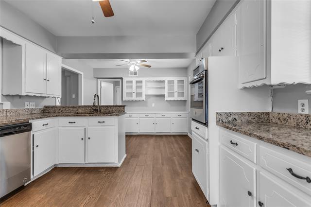 Building Photo - 5515 Longleaf Ln