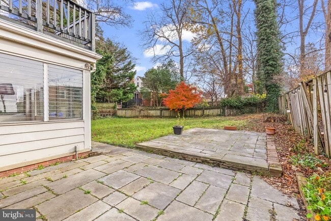 Building Photo - 4 Franklin Ave