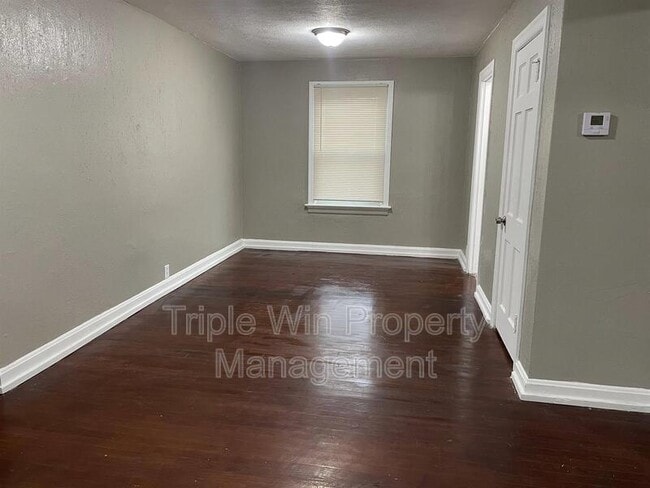 Building Photo - 2139 Kappel Dr