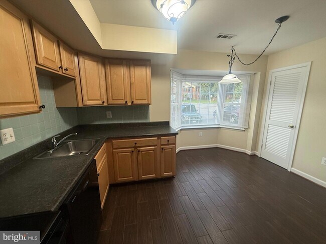 Building Photo - 3409 Tendril Ct