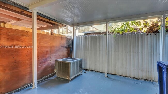 Building Photo - 1917 SW 107th Ave