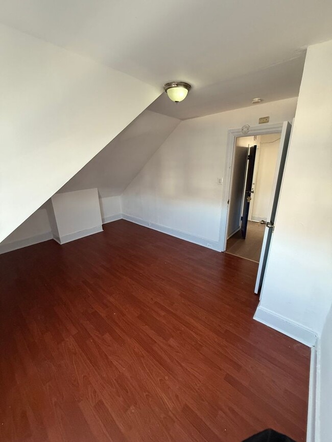 Building Photo - 6515 Rising Sun Ave