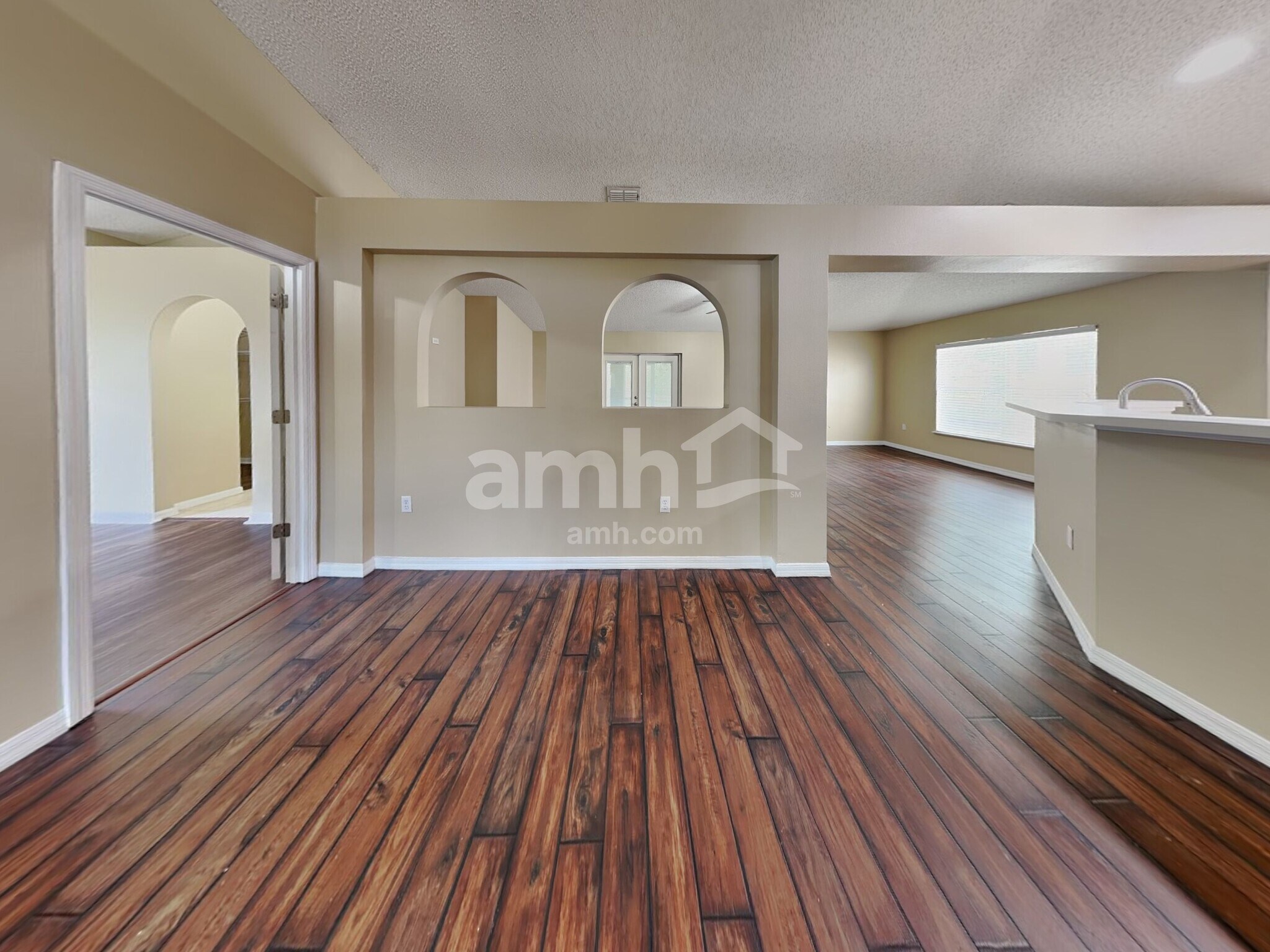Building Photo - 1683 Sorento Cir