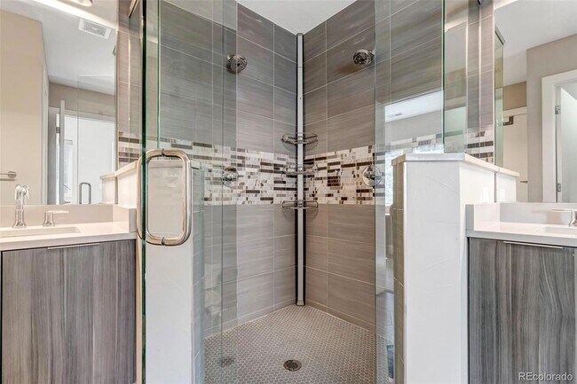 Building Photo - 2007 Eliot St