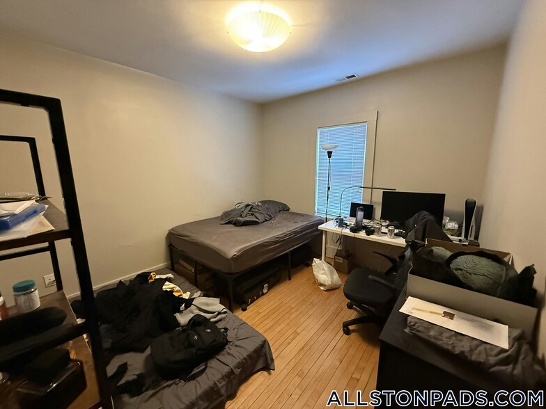 Building Photo - 23 Greylock Rd