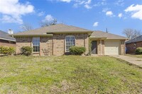 Building Photo - 820 Brookhaven Dr
