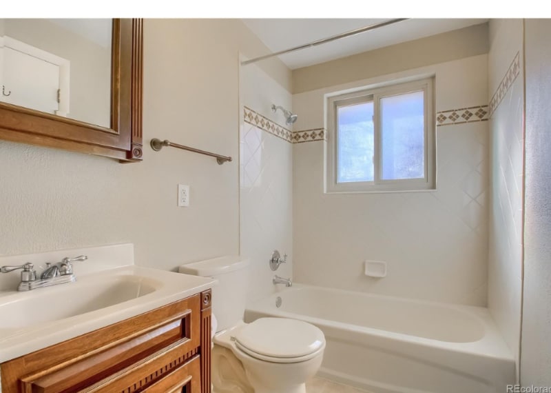 Building Photo - 1587 S Garrison St