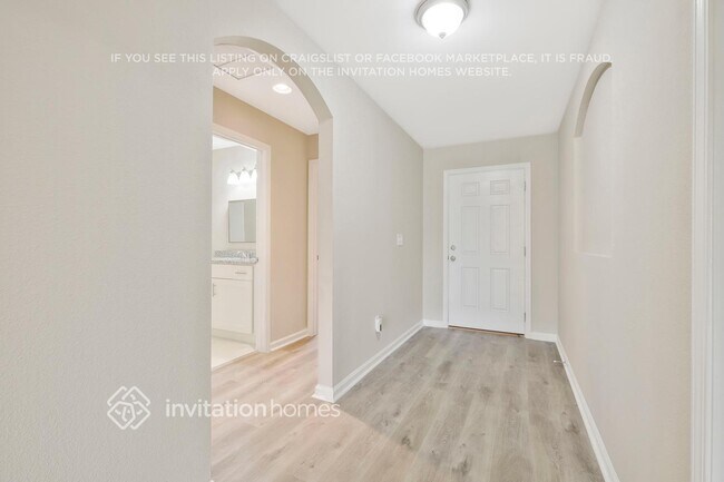 Building Photo - 78125 Saddle Rock Rd
