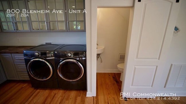Building Photo - 2 Bed / 1.5 Bath Recently Remodeled