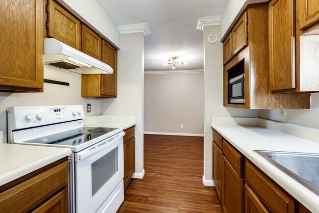 Building Photo - 8787 Brae Acres Rd