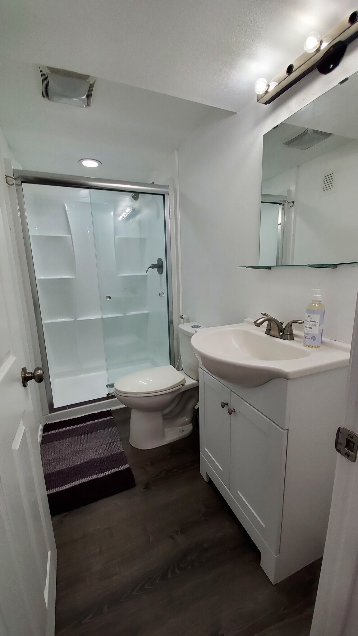 Building Photo - 1803 N 200th St